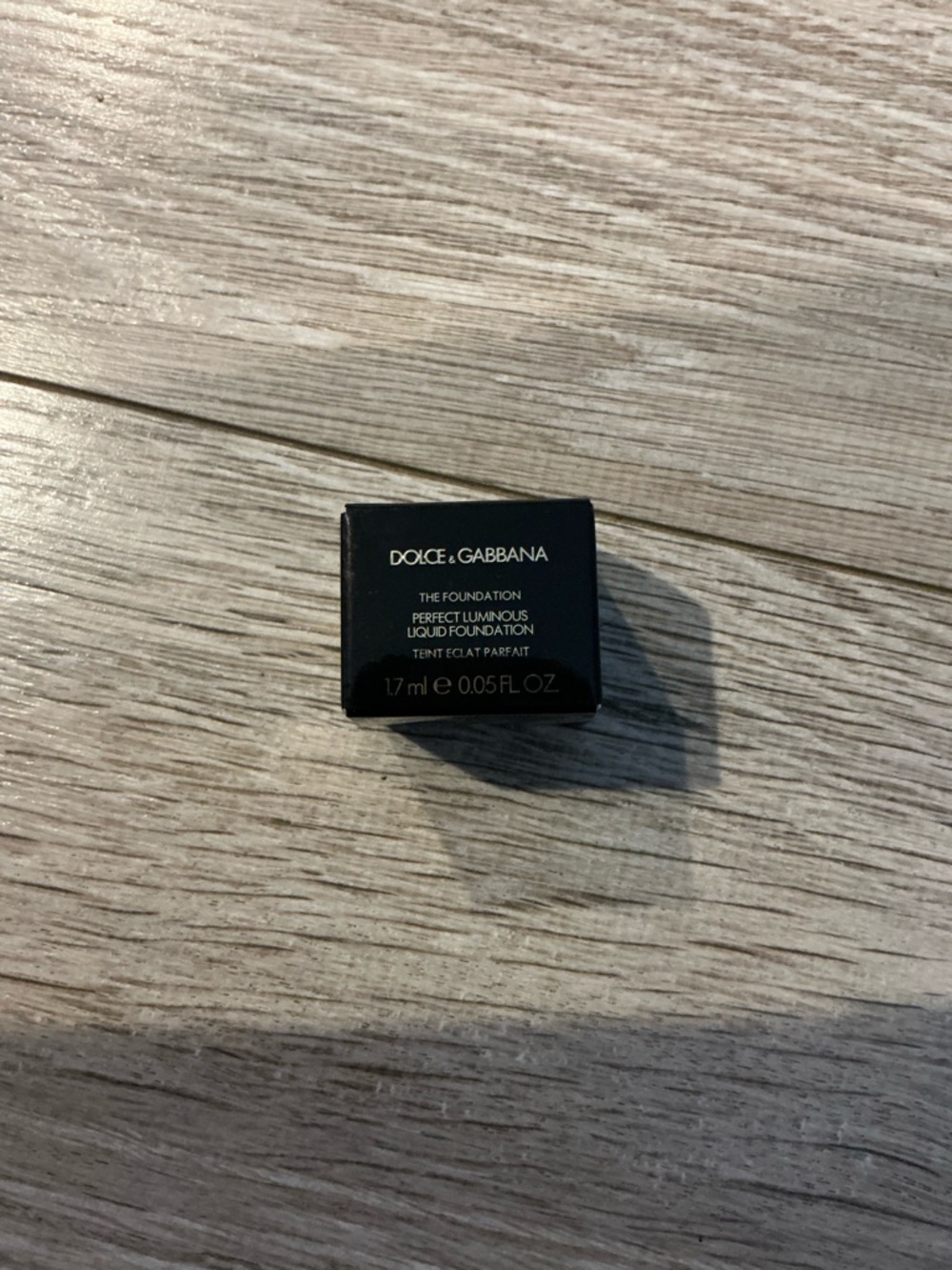 NIB Dolce & Gabbana Perfect Luminous Liquid Foundation Creamy 80